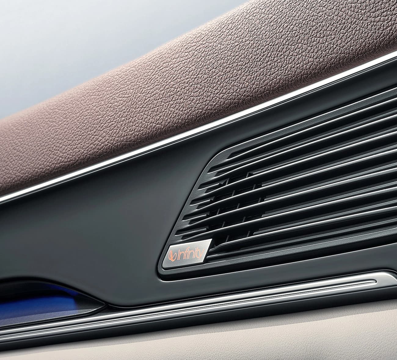 10-speaker Infinity Luxury Sound System