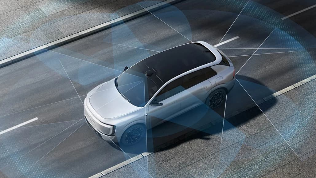 Audi Panorama Assisted Driving — Orin-X + Momenta R7 LLM