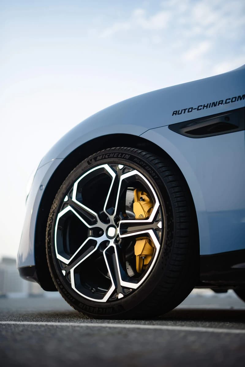 Unmatched Performance — 0-200 km/h in 10.67 s, 510 km in 15 min